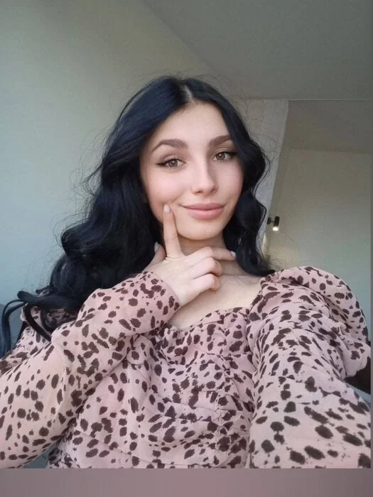 69julia69 OnlyFans profile on OnlySeek