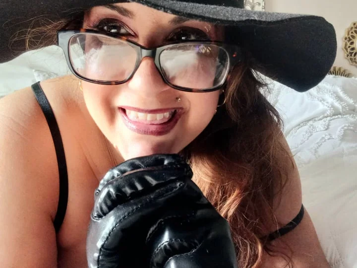 Alexkeeperadultstories OnlyFans profile on OnlySeek