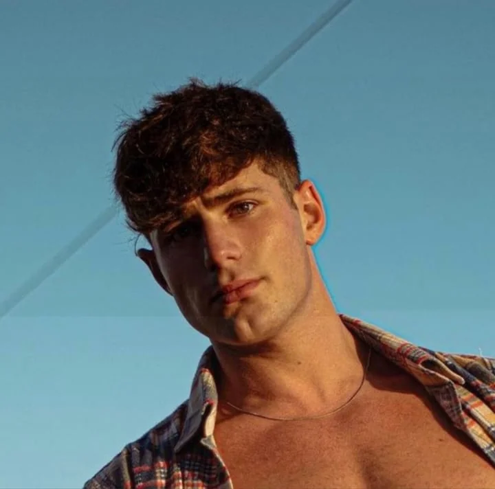 Alex Grant OnlyFans profile on OnlySeek