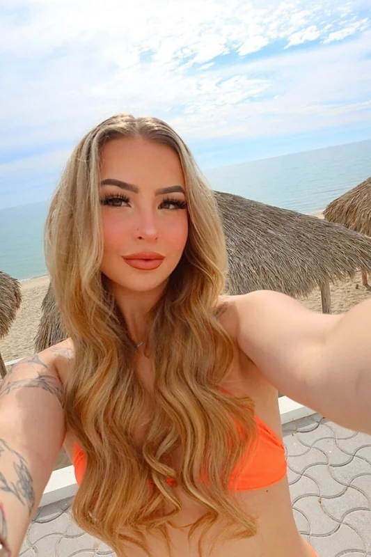 Allymcfarland18 profile photo