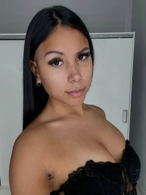 Angelinayourgirl profile photo