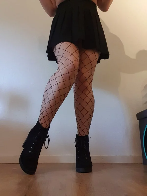 Babypinkangel OnlyFans profile on OnlySeek