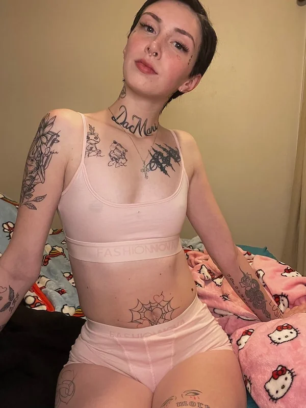 Baddbunnyy20 profile photo