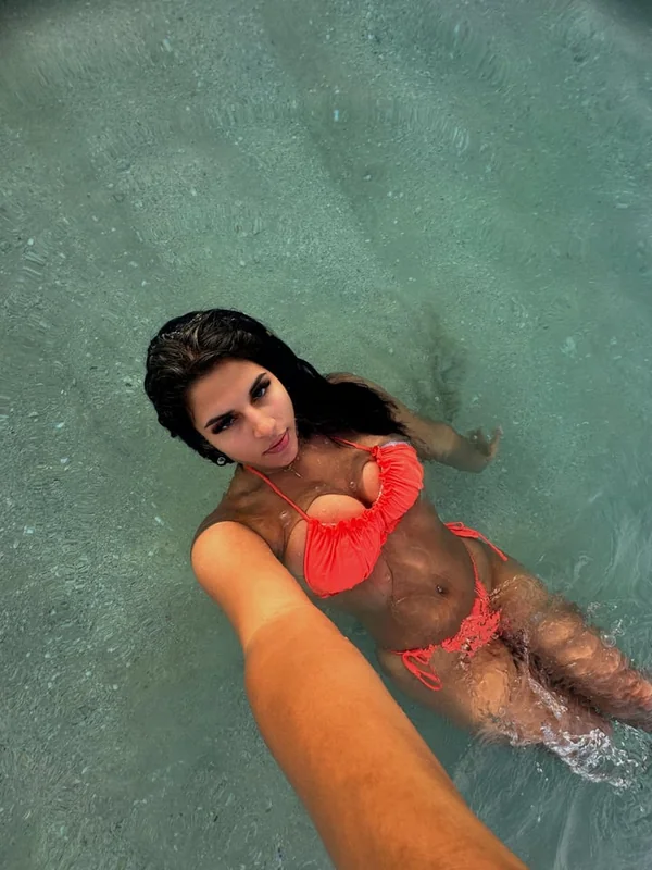 Selena OnlyFans profile on OnlySeek
