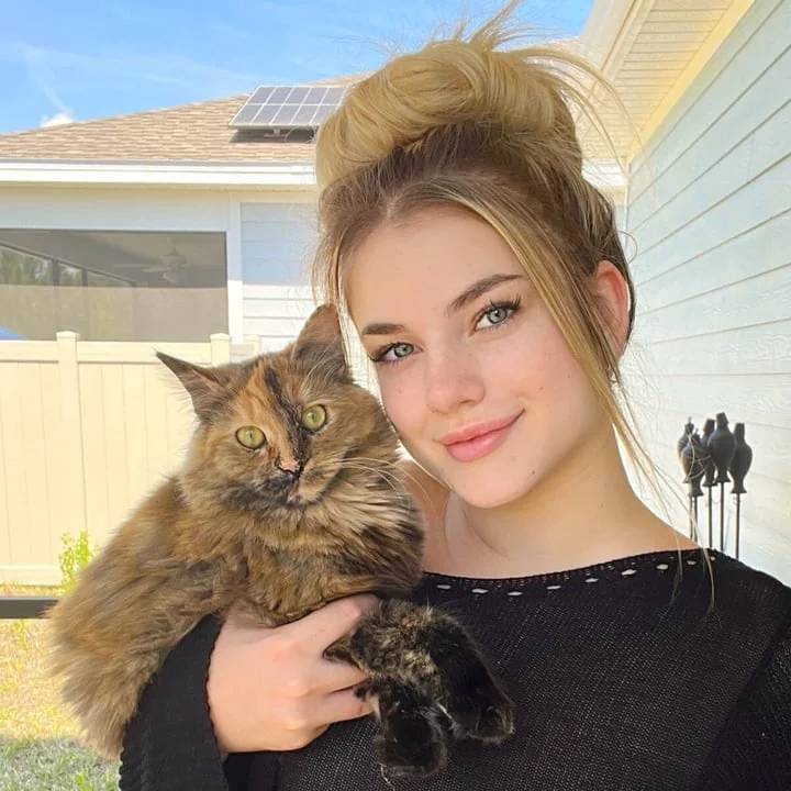 Bayleeeeverly profile photo