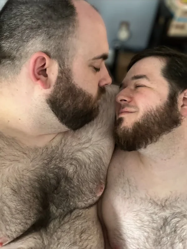 BBear Couple OnlyFans profile on OnlySeek