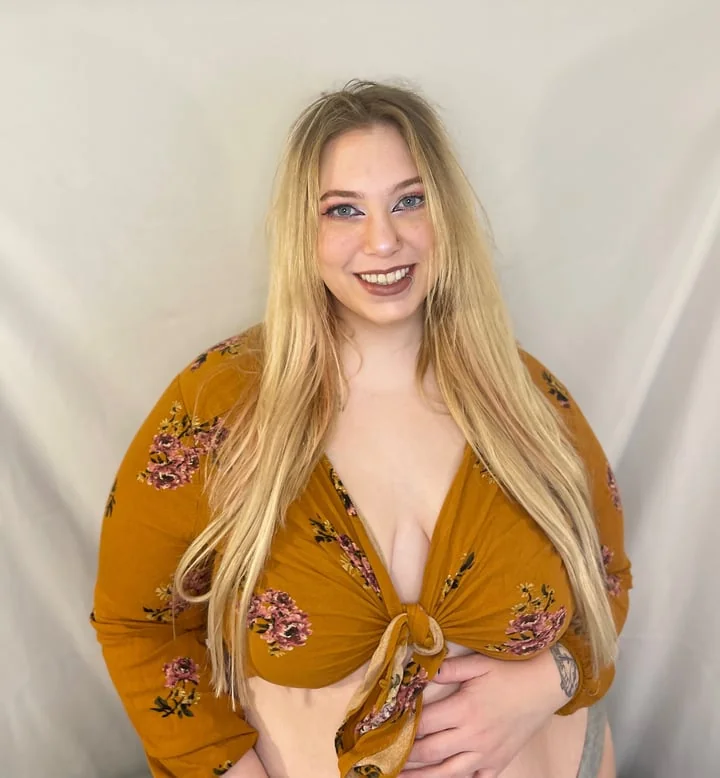 Bbwtarah OnlyFans profile on OnlySeek
