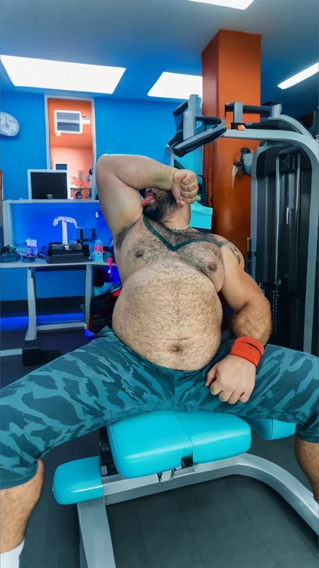 Bighairyfetish profile photo
