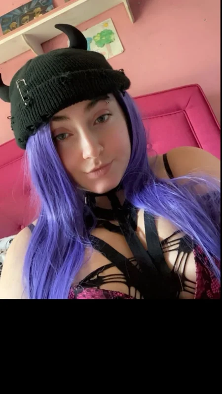Brattybuggzz OnlyFans profile on OnlySeek