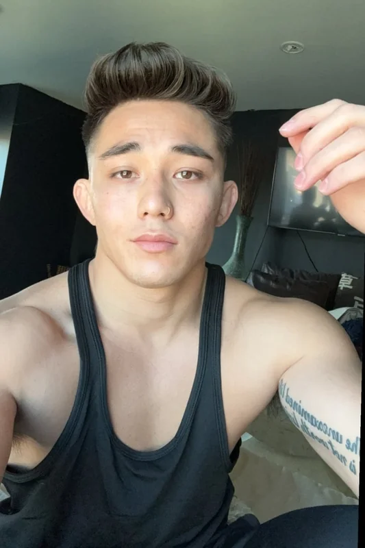 Andrew OnlyFans profile on OnlySeek