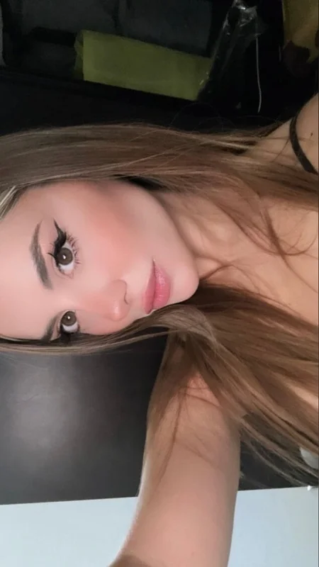 Emily profile photo