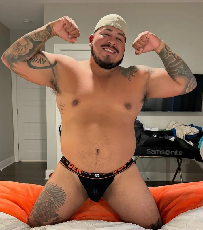chulo052 OnlyFans profile on OnlySeek