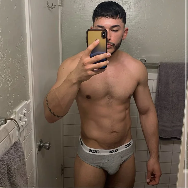 Danadams12 profile photo