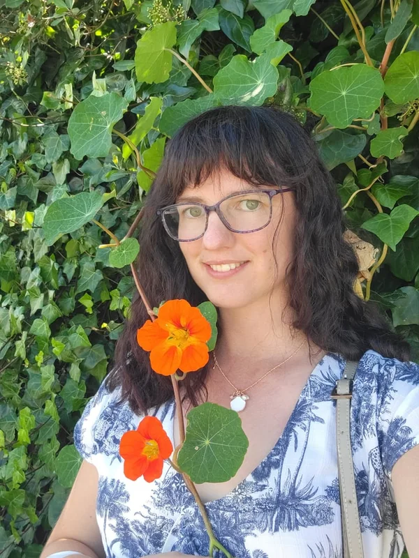 Lindsay Lou profile photo