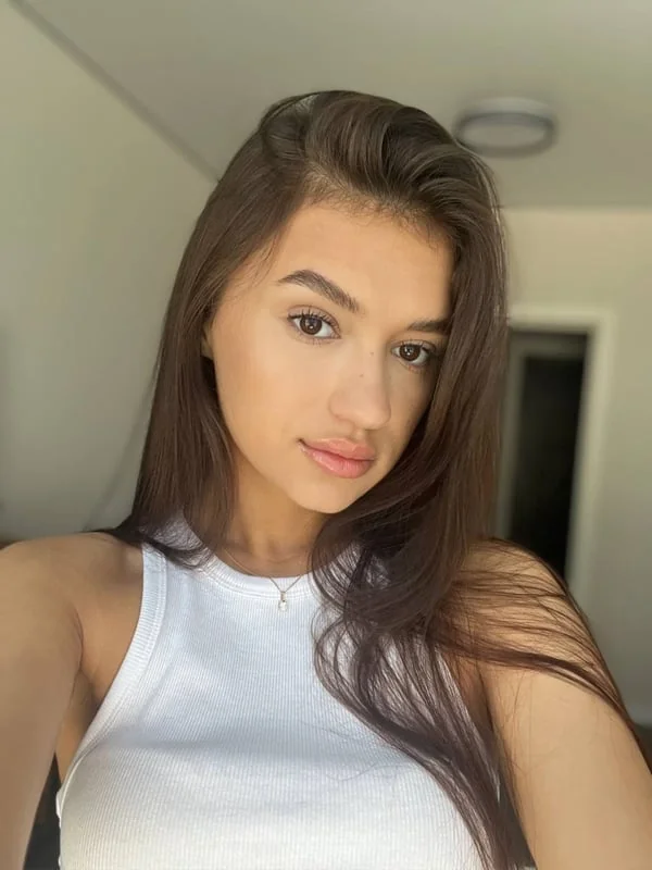 Dari profile photo