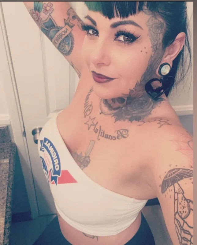 Deathbysnuusnuu OnlyFans profile on OnlySeek