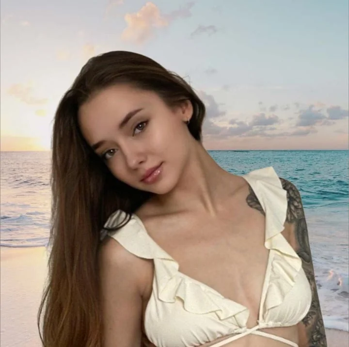 Ellie🕊 OnlyFans profile on OnlySeek