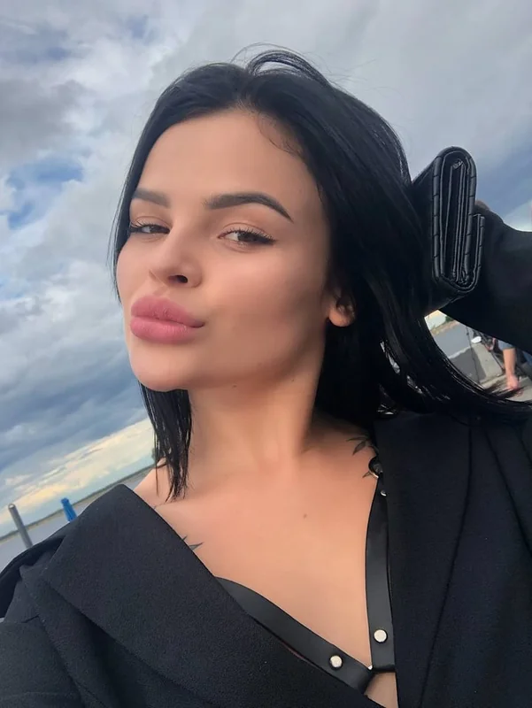 Elliereid OnlyFans profile on OnlySeek