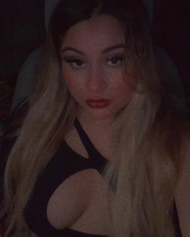 Emobxtch OnlyFans profile on OnlySeek