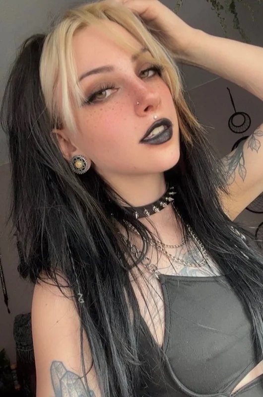Critter 🖤 profile photo
