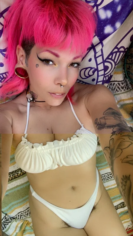 Evamonroe OnlyFans profile on OnlySeek