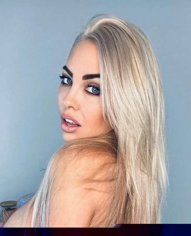 Evieleana OnlyFans profile on OnlySeek