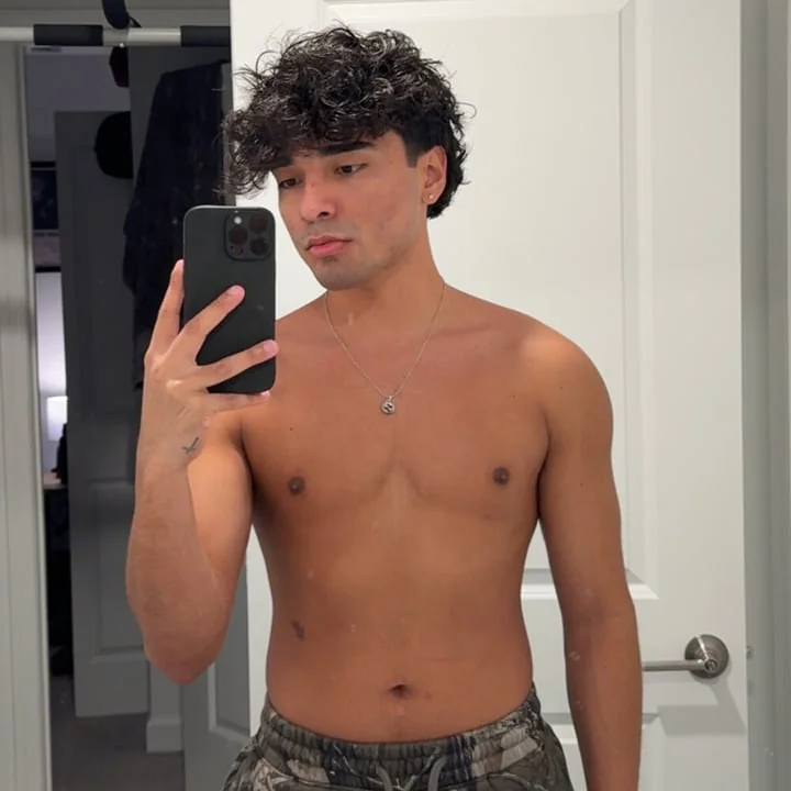 Exclusivealejandro OnlyFans profile on OnlySeek