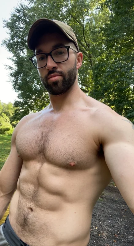 Farmerb28 profile photo