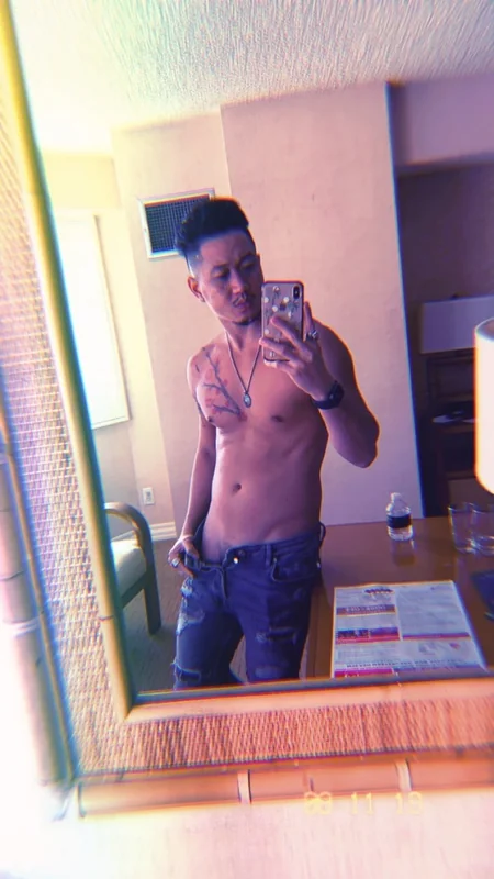Fckyeahitstommy profile photo