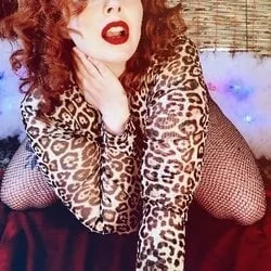 Greta Grindhouse OnlyFans profile on OnlySeek