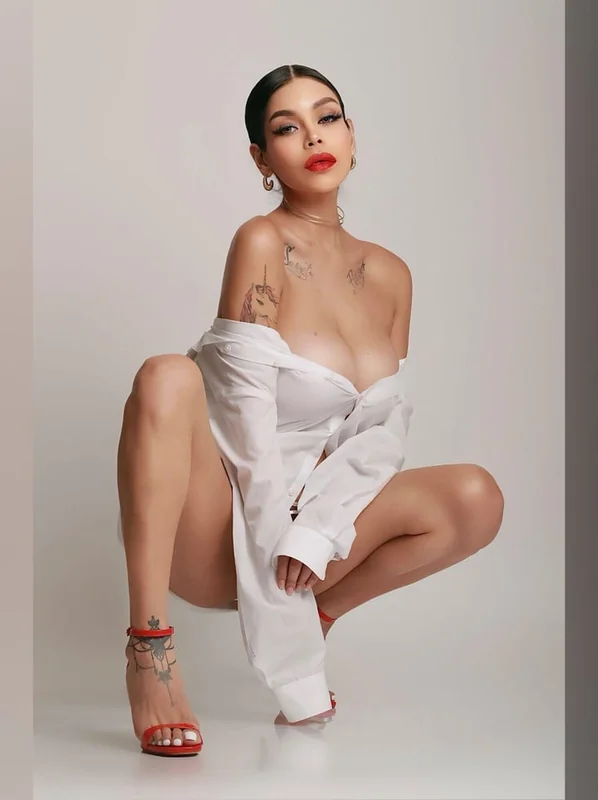 Gretaquijano OnlyFans profile on OnlySeek