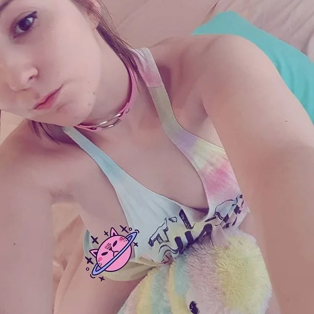 Helllove profile photo
