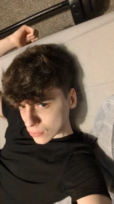 Henritwink OnlyFans profile on OnlySeek