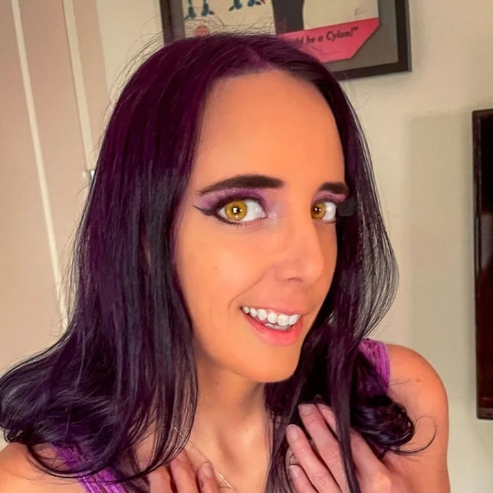 Angela profile photo