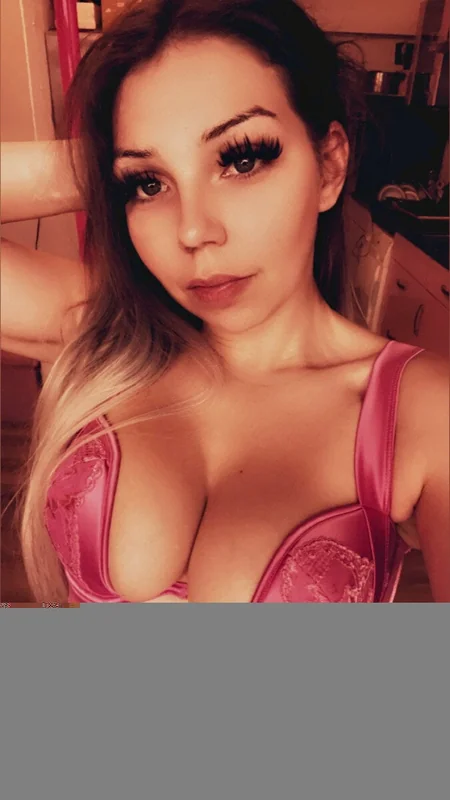 Honeyamnesiafree profile photo