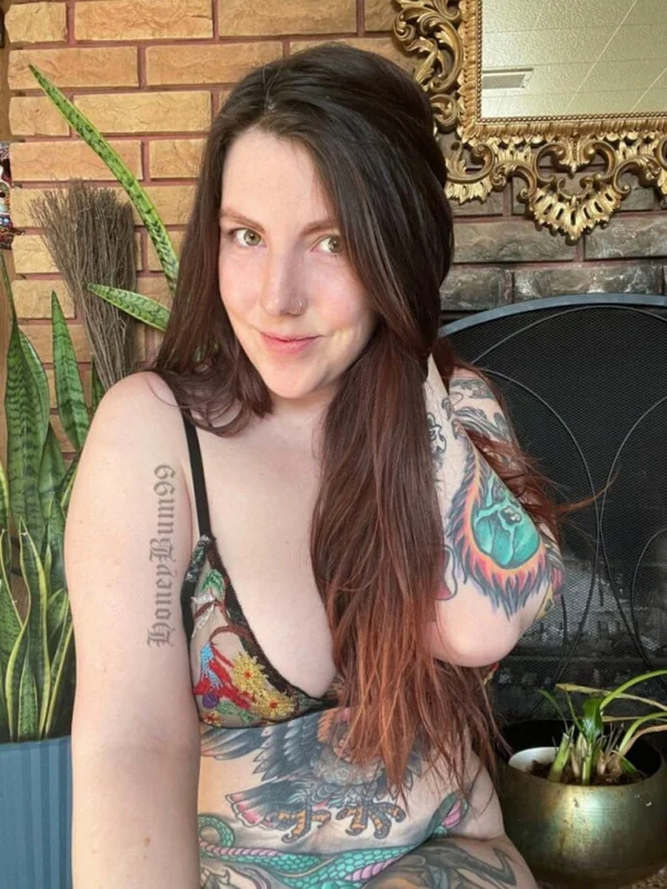 Honeybum99 profile photo
