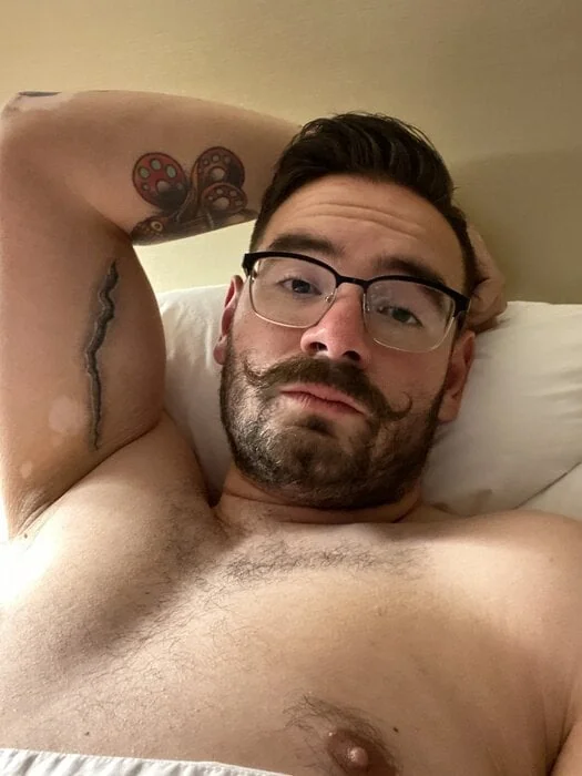 Horneebee OnlyFans profile on OnlySeek
