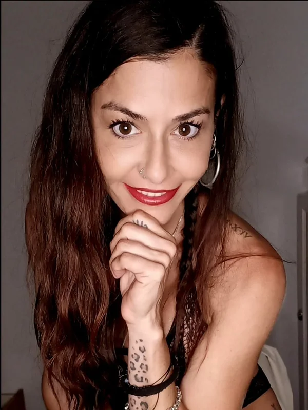 Hotannabelfree OnlyFans profile on OnlySeek