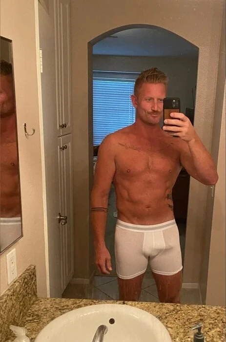 Hungdaddy OnlyFans profile on OnlySeek