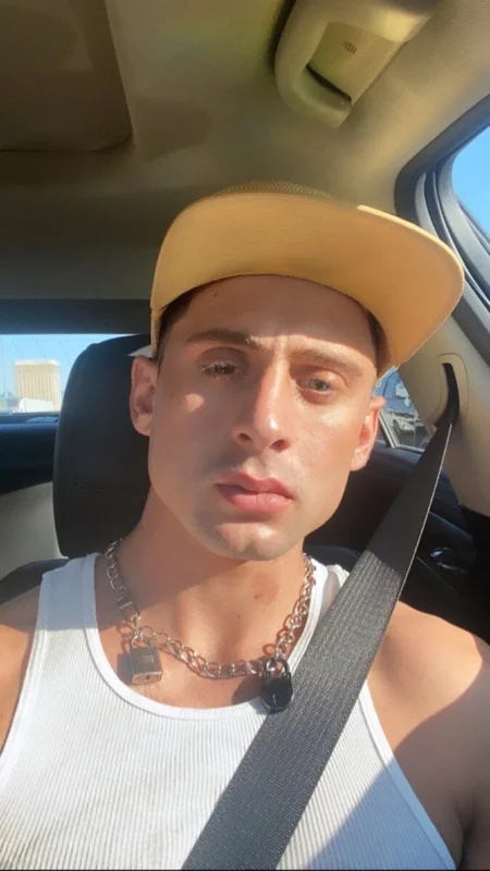 Itsjarretmoon profile photo