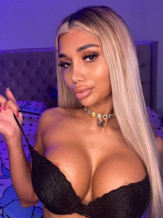 Jasminespicee OnlyFans profile on OnlySeek