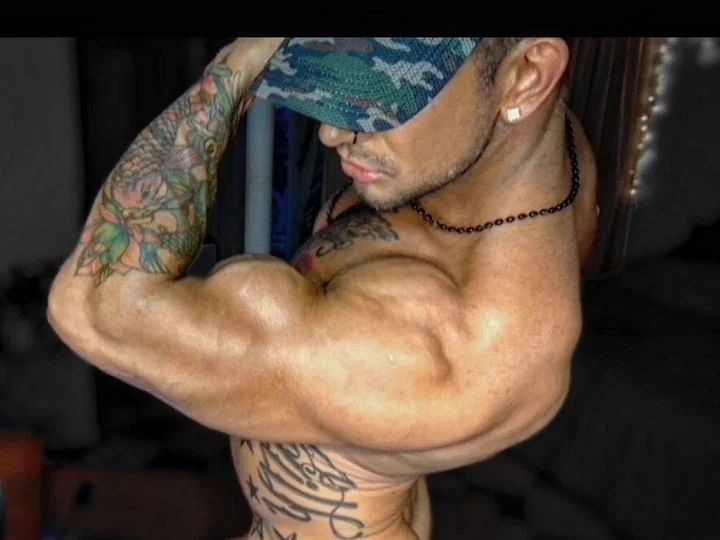 Johnny08264379 profile photo