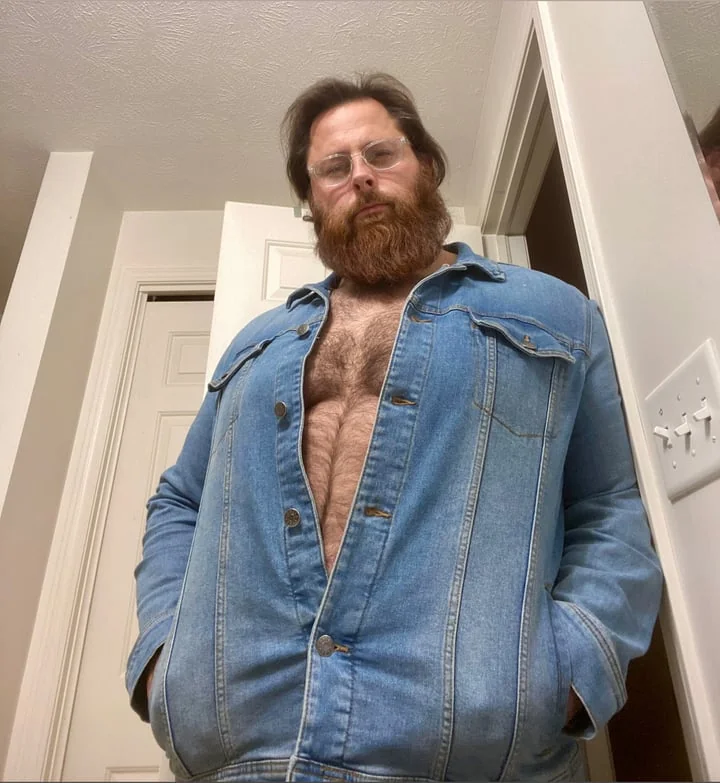 Johnsbeardtickles OnlyFans profile on OnlySeek