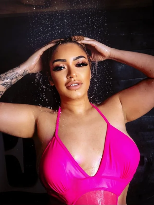 Juicyyasminxo OnlyFans profile on OnlySeek