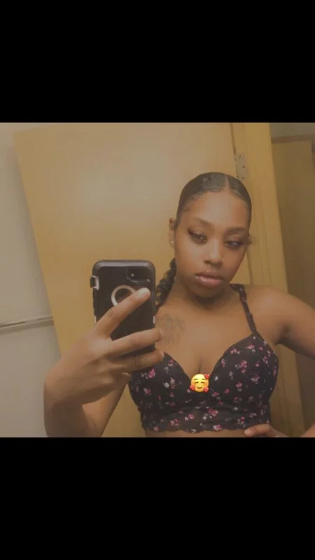 Juiicyp OnlyFans profile on OnlySeek