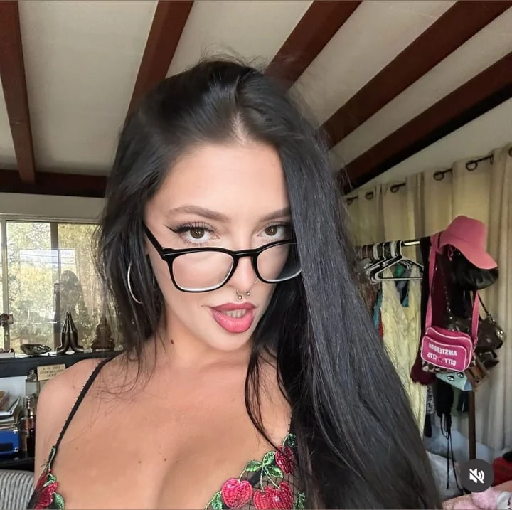 Julia profile photo