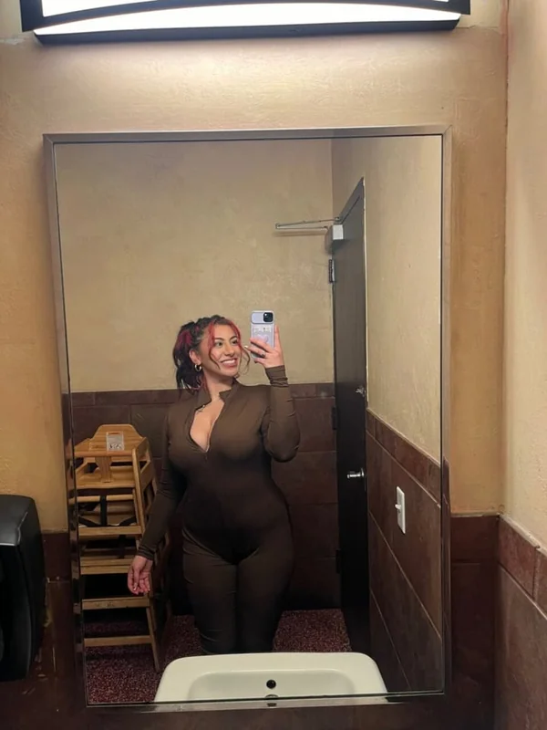 Karolinahh profile photo