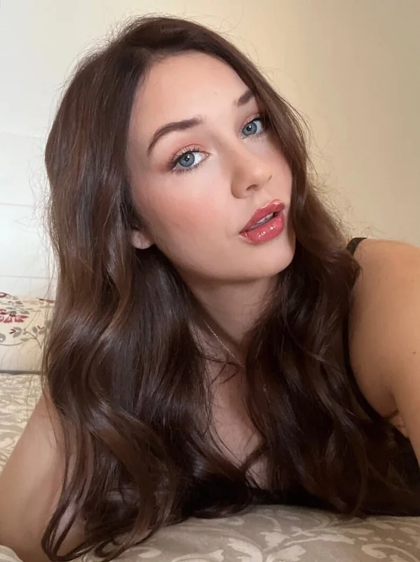 Kay Louise 🖤 OnlyFans profile on OnlySeek