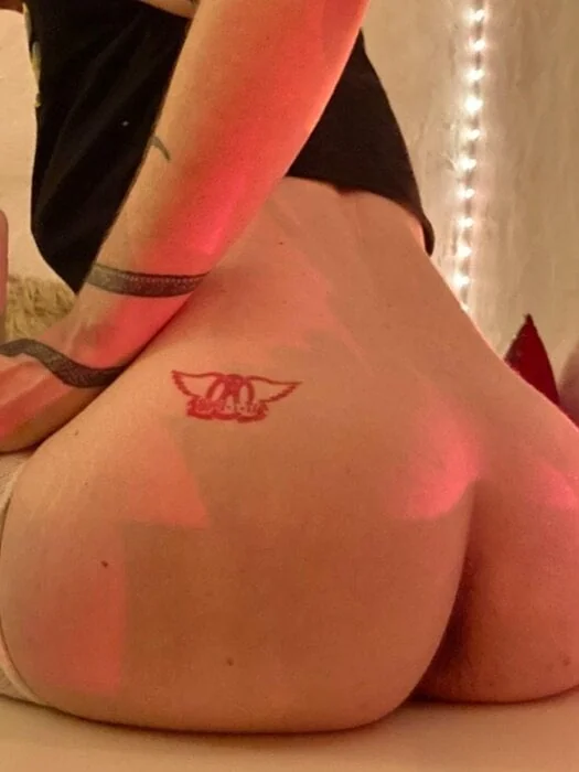 Larocheblue OnlyFans profile on OnlySeek