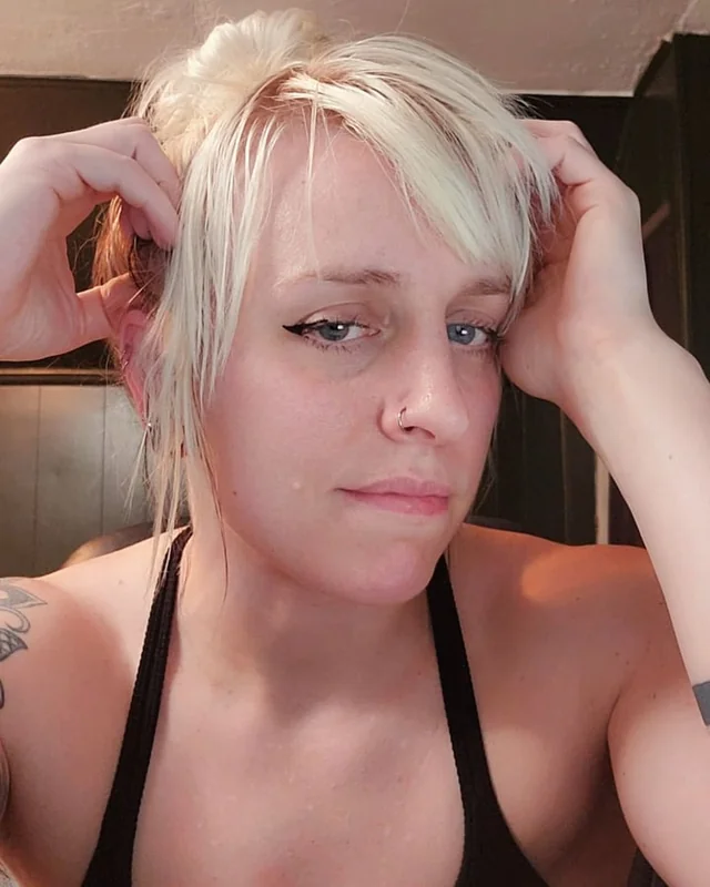 Laura profile photo